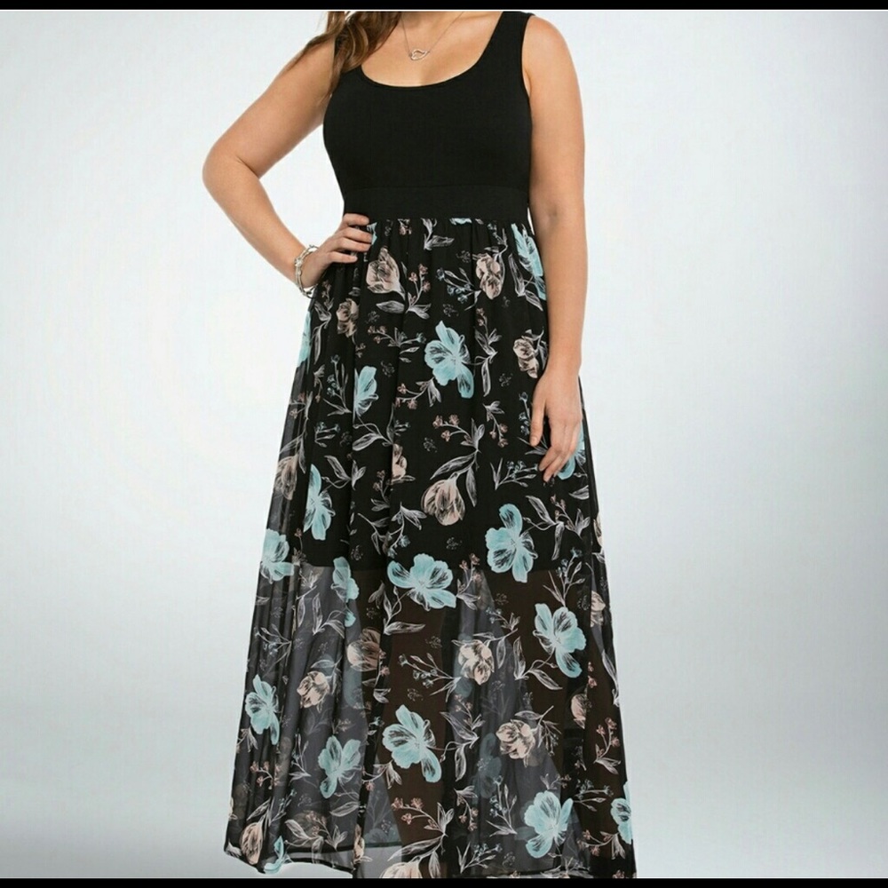 Floral Torrid Maxi dress Size 4